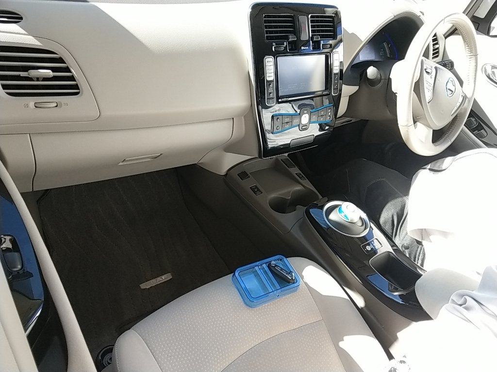 2014 NISSAN LEAF